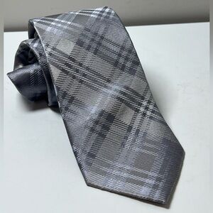 Haines & Bonner 100% Silk London Elegant Gray Plaid Men's Tie